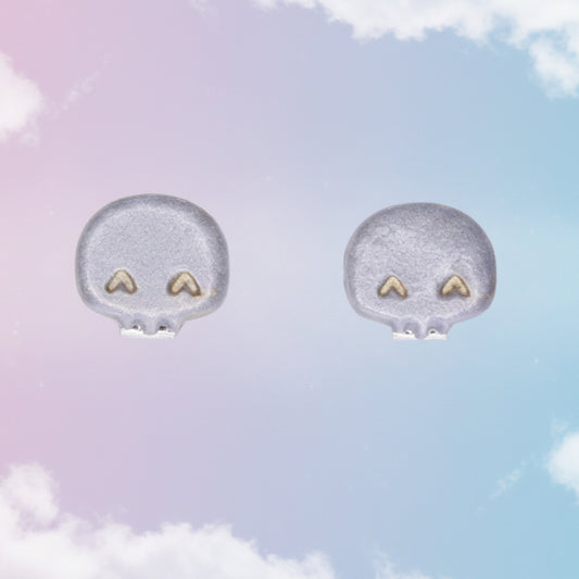 Silver Happy Skull Clip-On